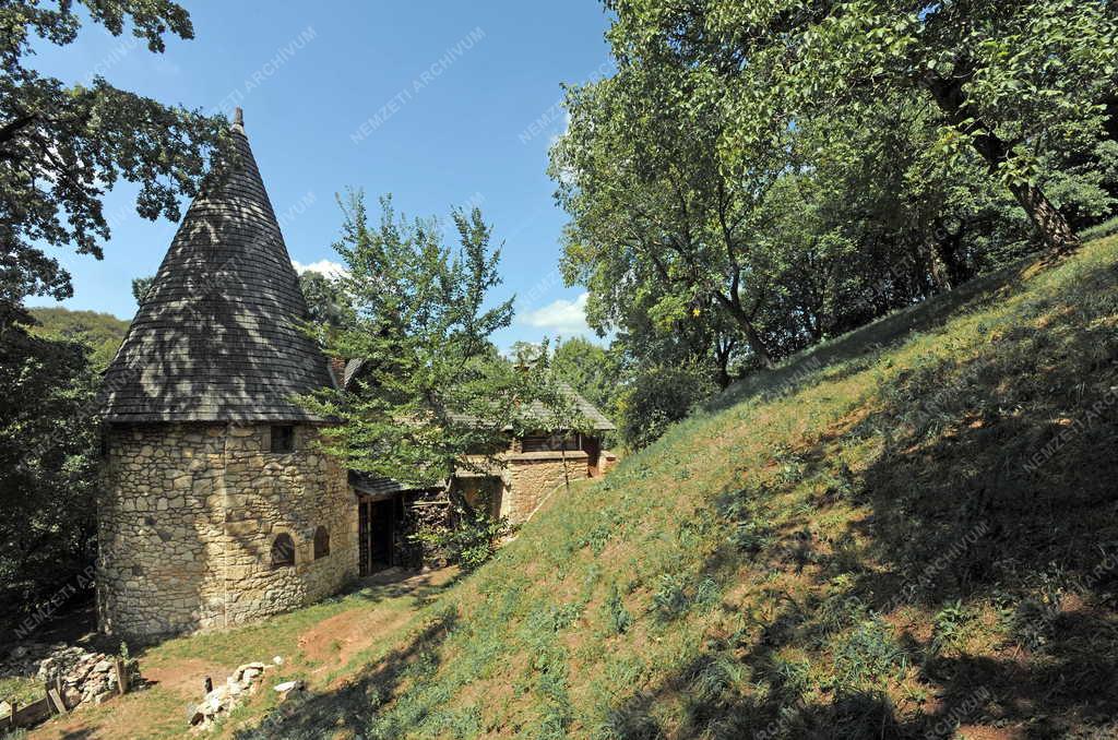Műemlék - Kós Károly háza, a Varjúvár