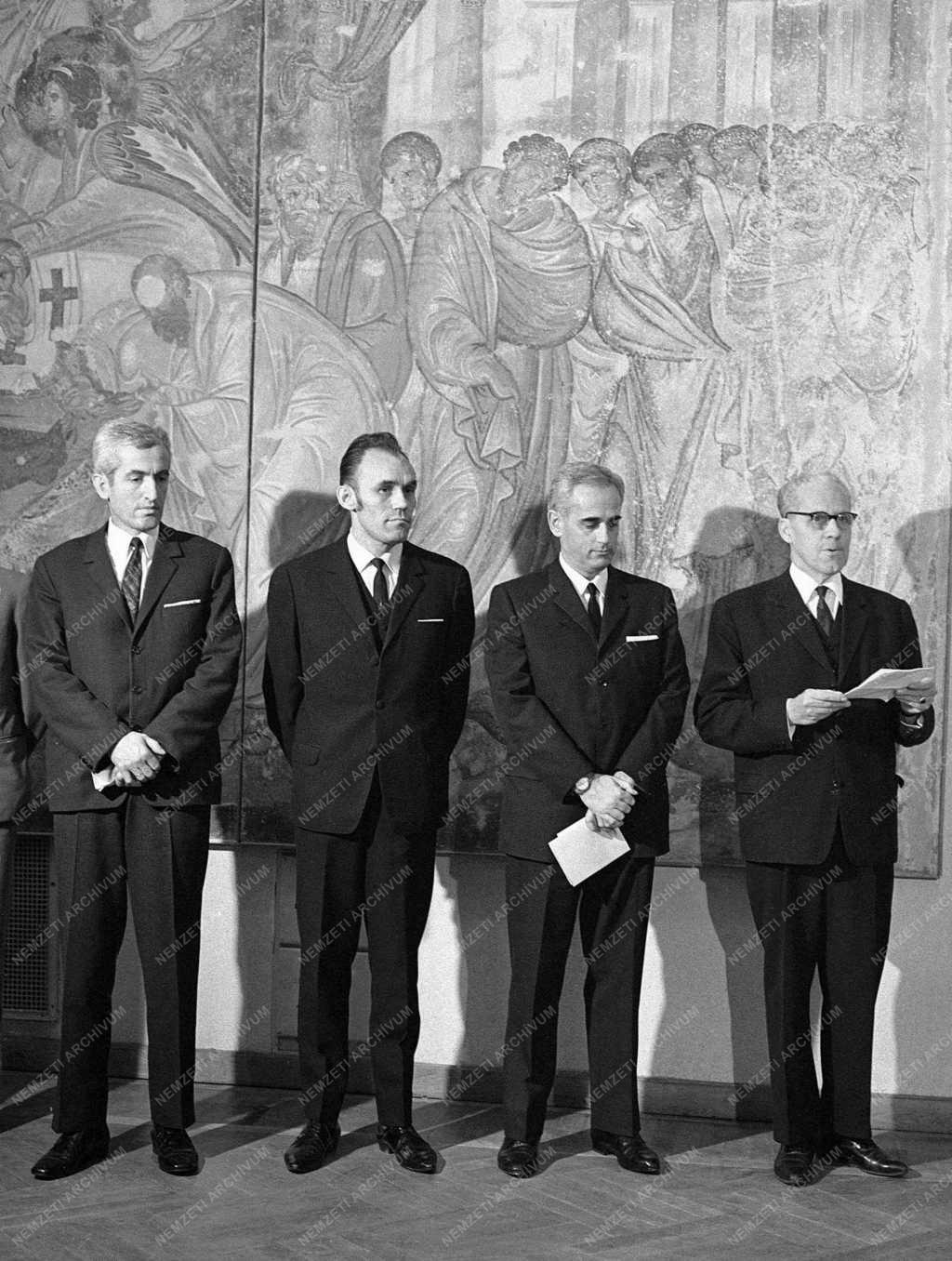 Kultúra - Kiállítás a középkori Jugoszláv freskóművészetről