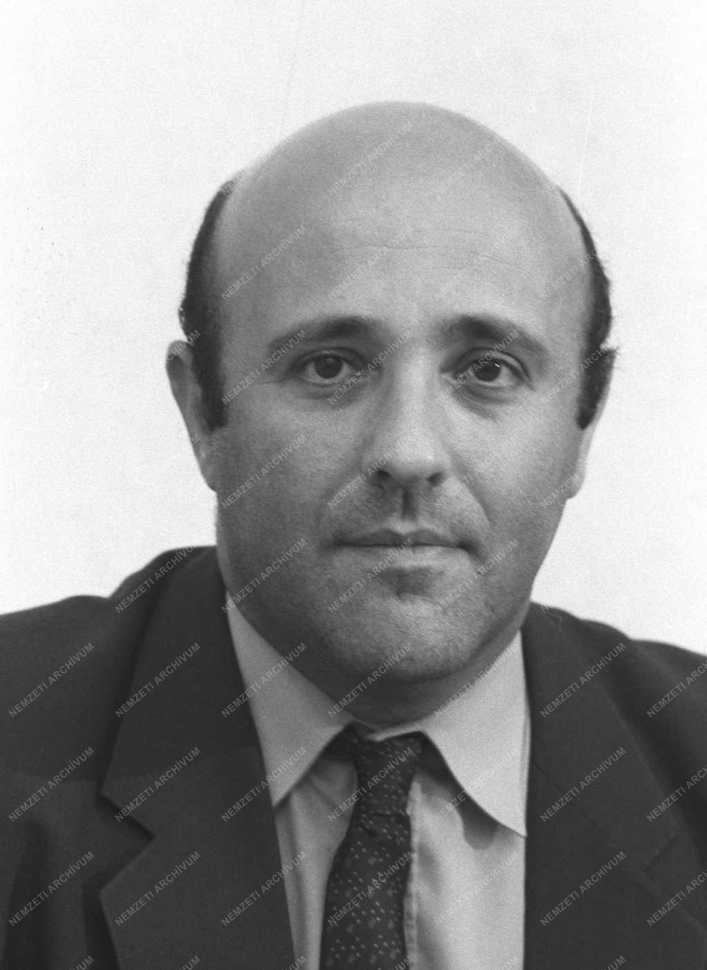Személy - Barabás János