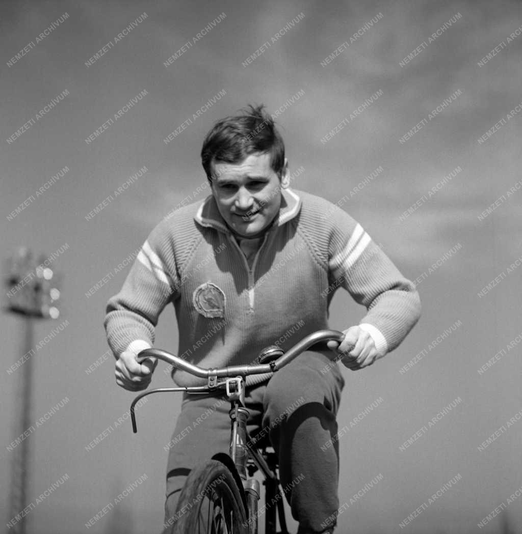 Sport - Labdarúgás - Tichy Lajos