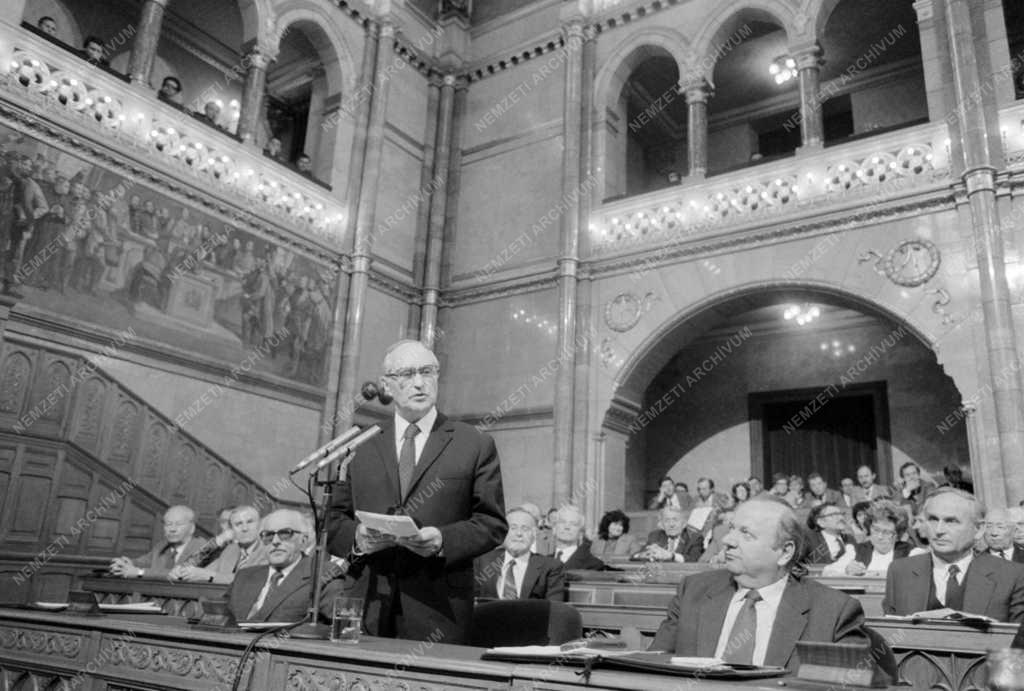 Belpolitika - Az Országgyűlés tavaszi ülésszaka