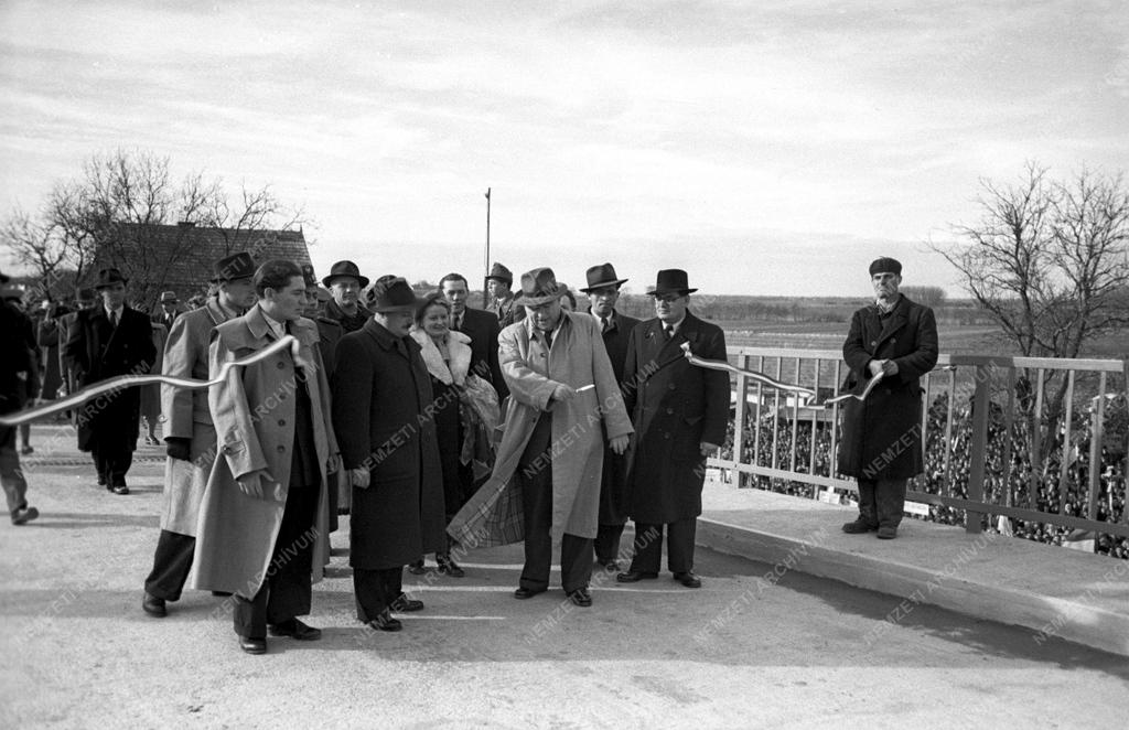 Építőipar - A vásárosnaményi hid újjáépítése