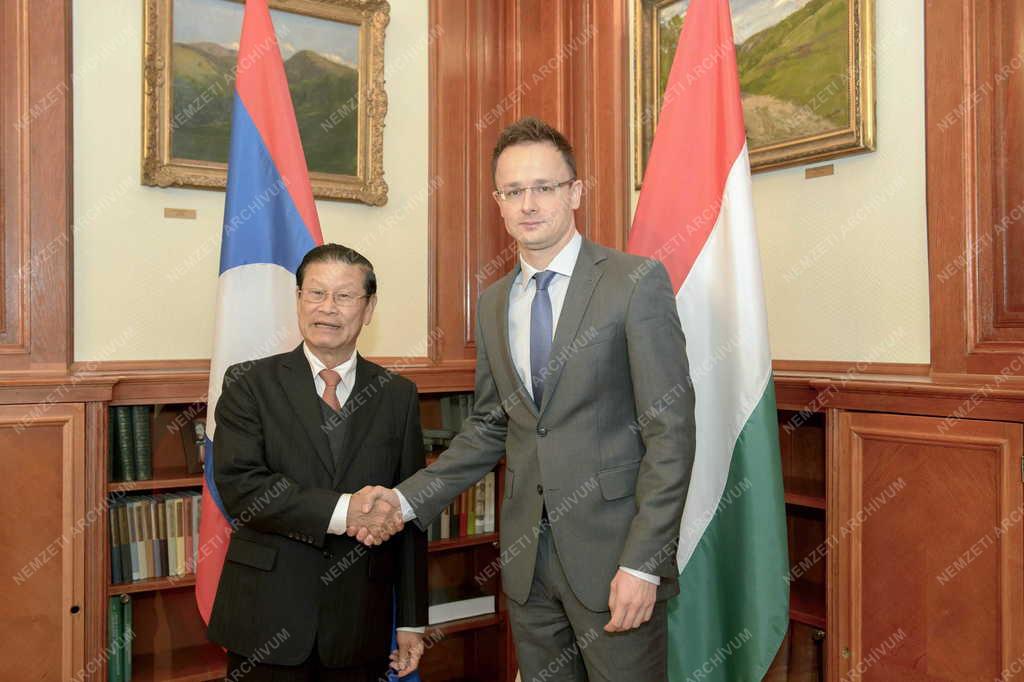 Szijjártó Péter külgazdasági és külügyminiszter fogadta a laoszi miniszterelnök-helyettest  