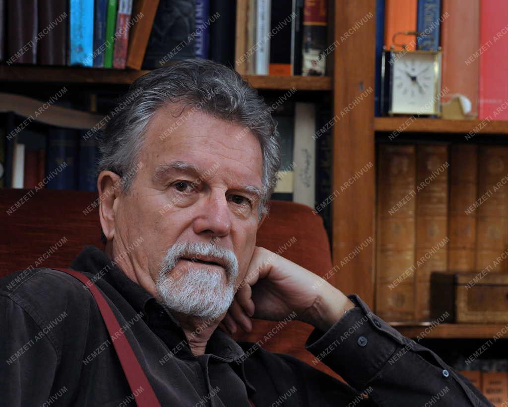 Művészet - Személy - Jankovics Marcell rajzfilmrendező