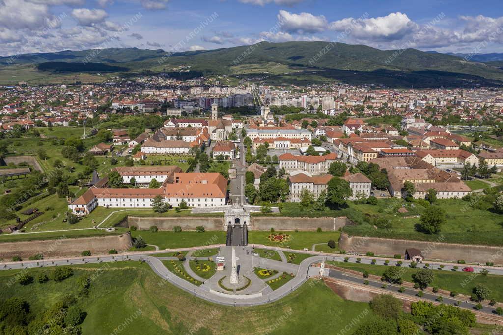 Városkép - Erdély - Gyulafehérvár