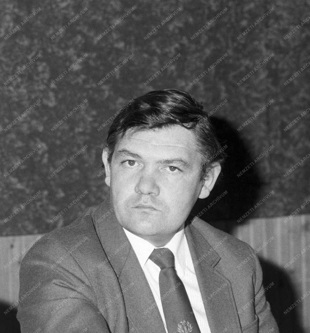 Belpolitika - Parlamenti képviselők