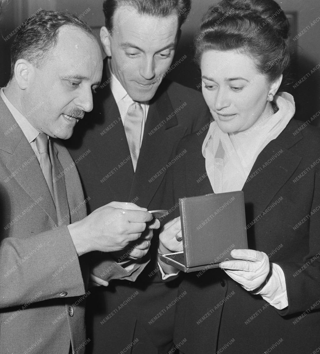 Kultúra - Az 1959. évi Művészeti díjak kiosztása
