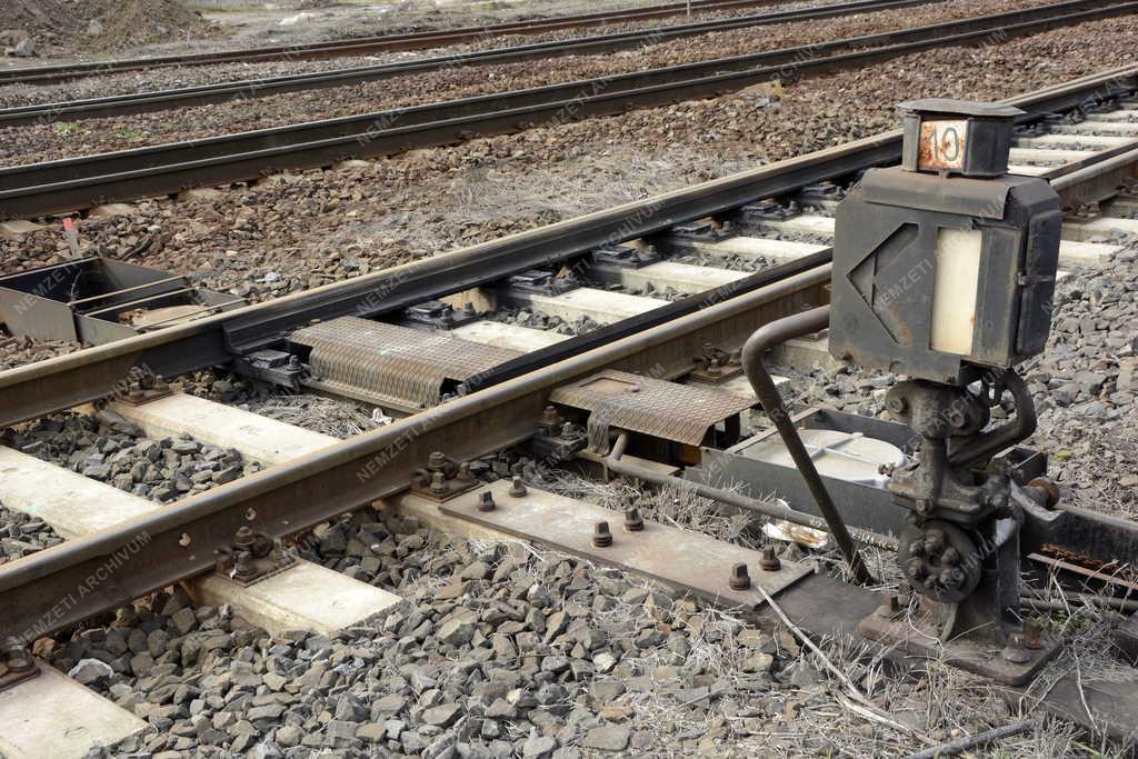 Felújítás - Vác - Megújul a váci vasútállomás