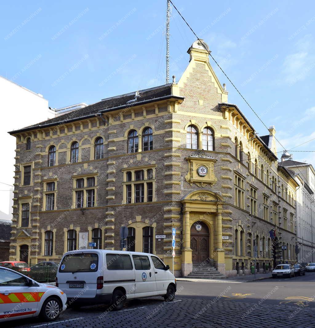Városkép - Budapest - Kresz Géza Mentőmúzeum