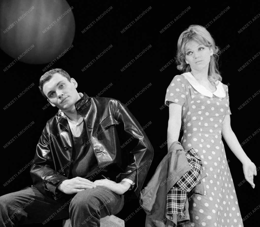 Kultúra - Szegedi Nemzeti Színház - Viktor Rozov: Úton