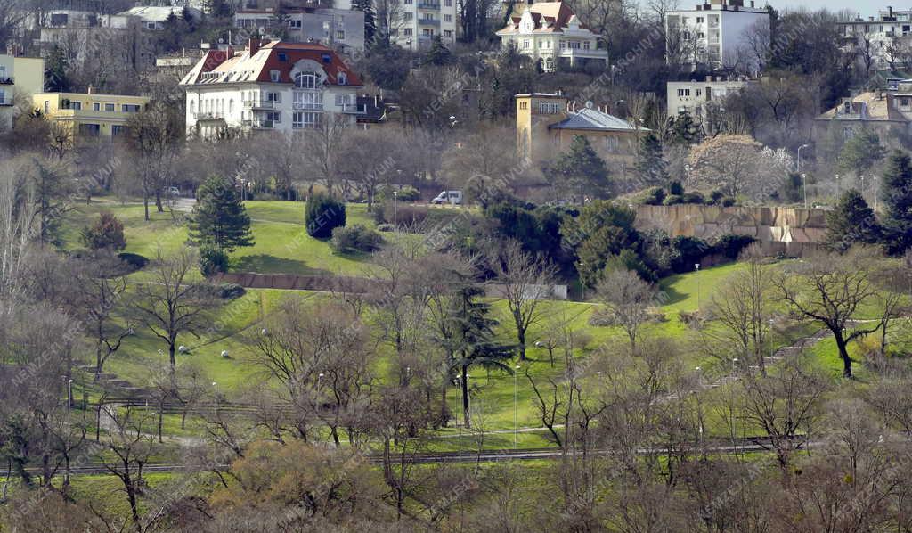 Városkép - Budapest - Gellért-hegy északnyugati parkja
