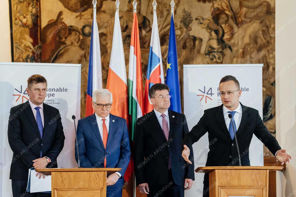 Szijjártó Péter Prágában