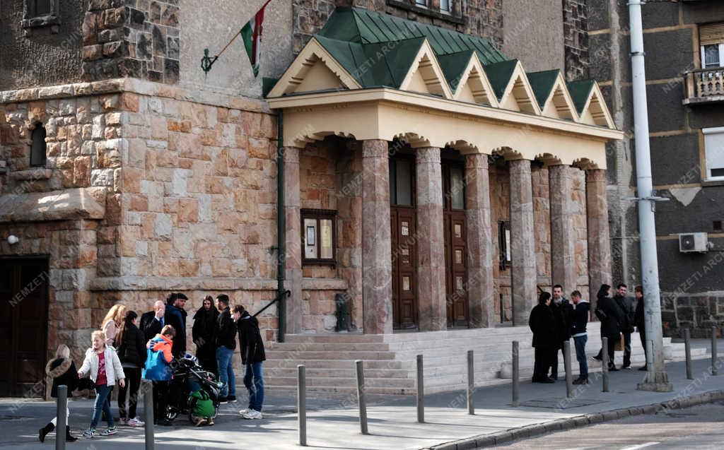 Egyházi épület - Budapest - Kelenföldi Református Templom