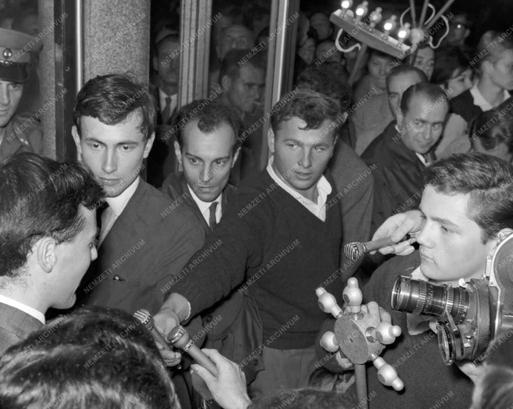 Egészségügy - Idegenforgalom - Vesztegzár a Royal Szállóban