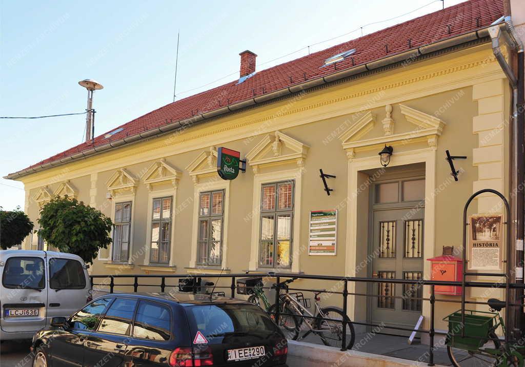 Épület - Visegrád - A Posta épülete