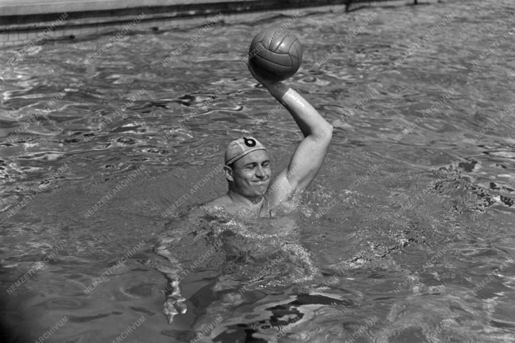 Sport - Nyári Olimpiai Játékok - Helsinki - Vízilabda