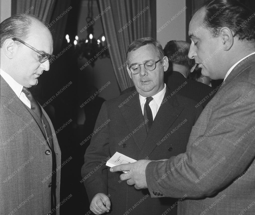 Kulturális kapcsolat - A PEN küldöttség baráti találkozója