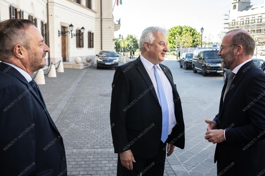 Semjén Zsolt az Európai Néppárt elnökével folytatott megbeszélést