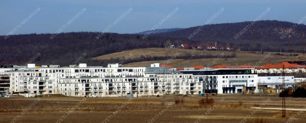 Városkép - Biatorbágy - A Tópark Ingatlankomplexum