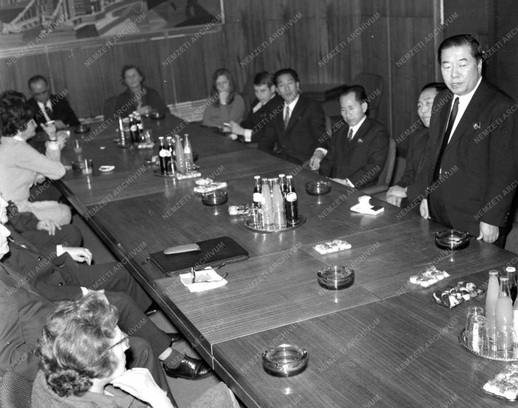 Külkapcsolat - Magyar-koreai baráti találkozó a Hazafias Népfront Székházában
