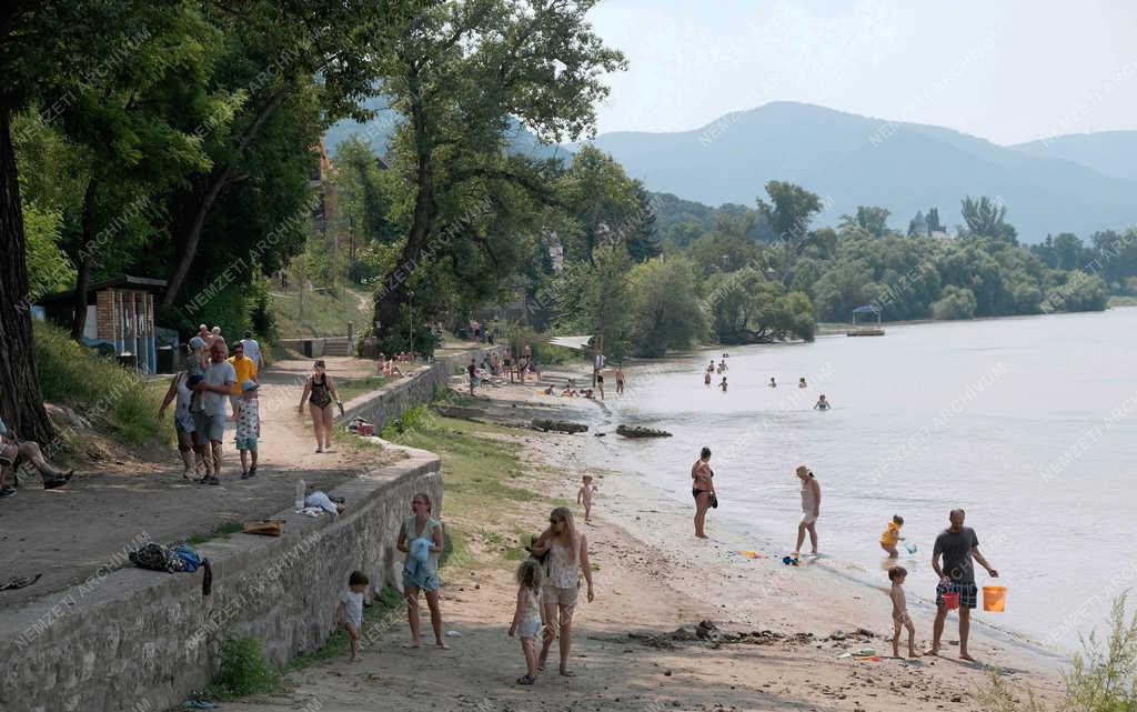 Szabadidő - Zebegény - Dunai strand