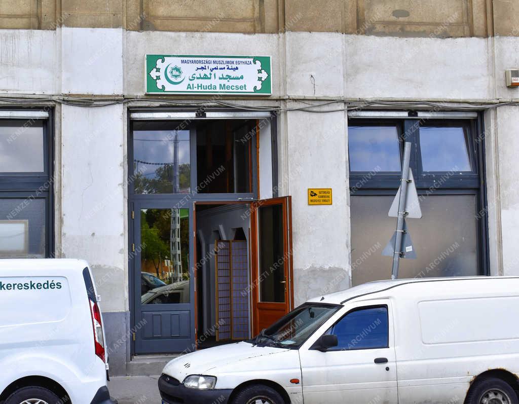 Vallás - Budapest - Al Huda Mosque