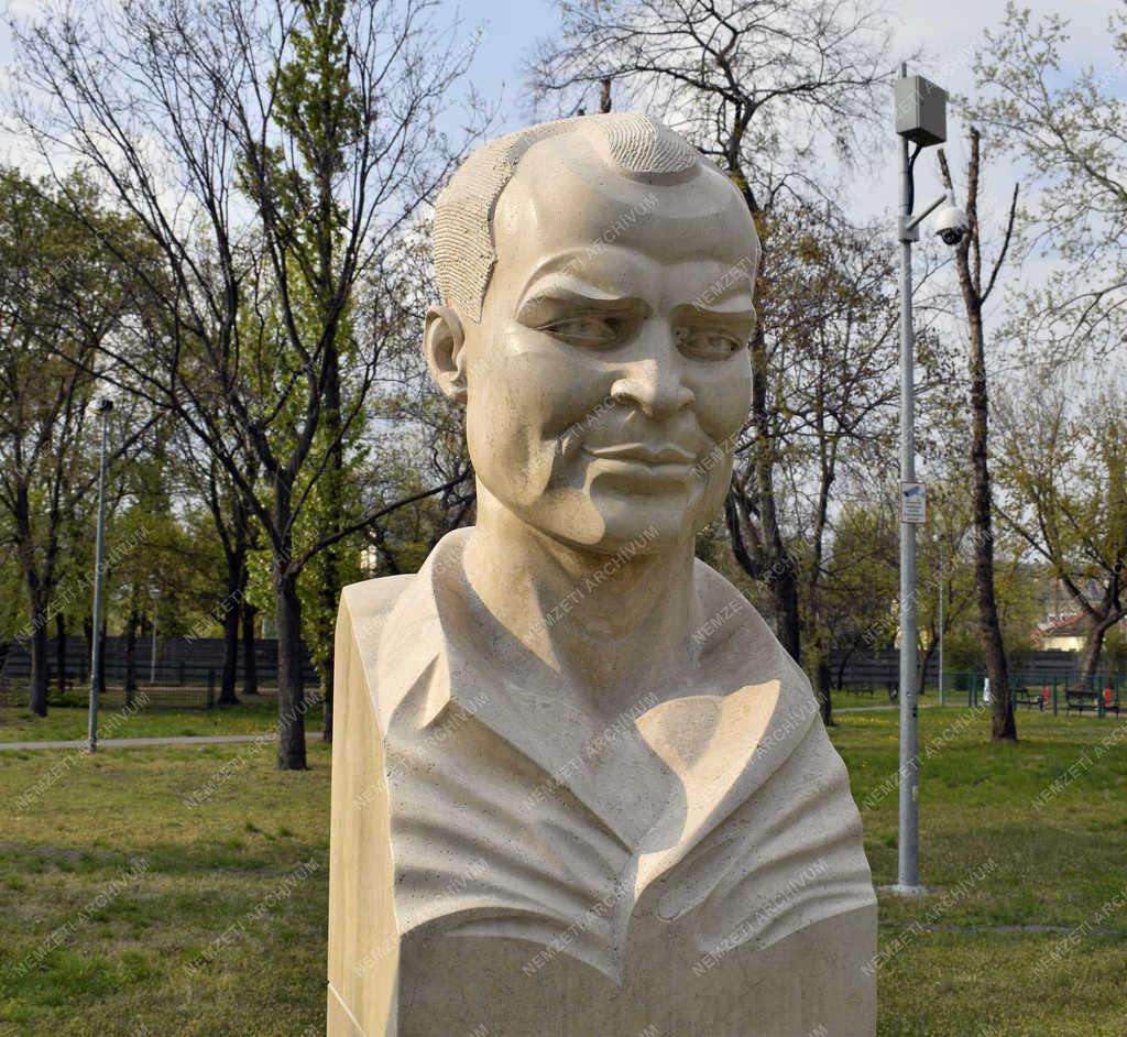 Városkép - Budapest - Madaras József tér