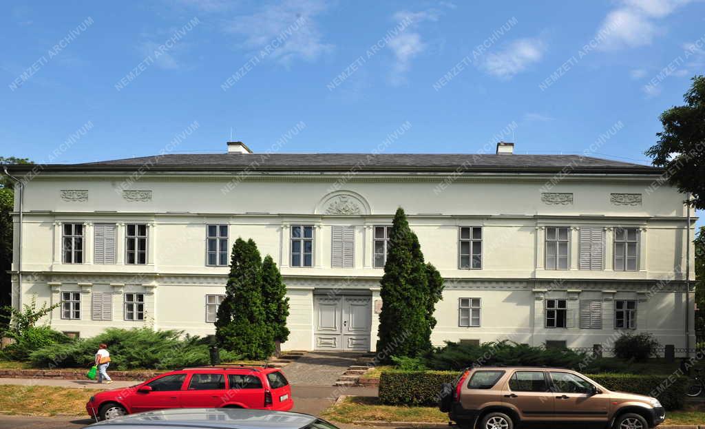 Városkép - Gyöngyös - Kastélyépület - Múzeum