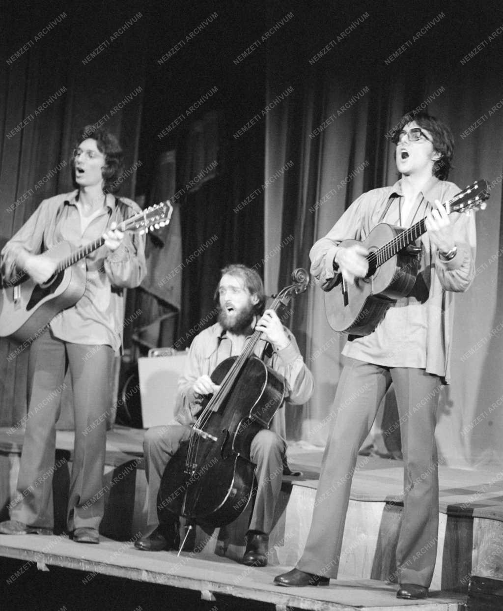 Színház - Népzene - Kaláka együttes