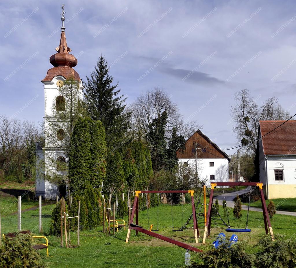 Település - Felsőmocsolád