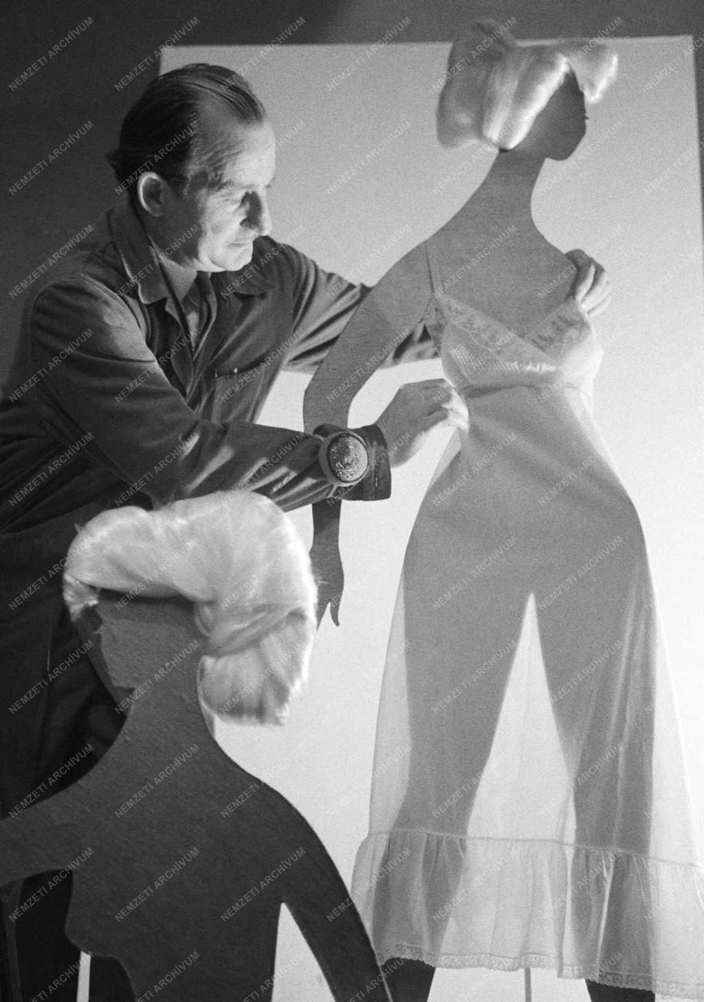 Kereskedelem - Fővárosi Szivárvány Áruház Vállalat