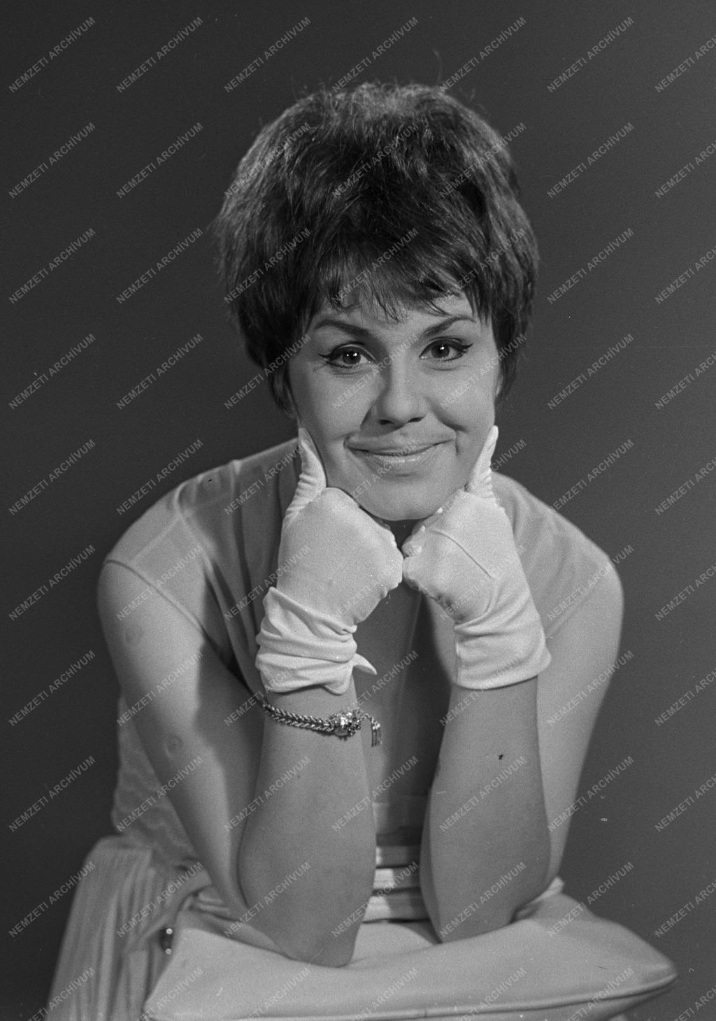 Színház - Művész portré - Lehoczky Zsuzsa