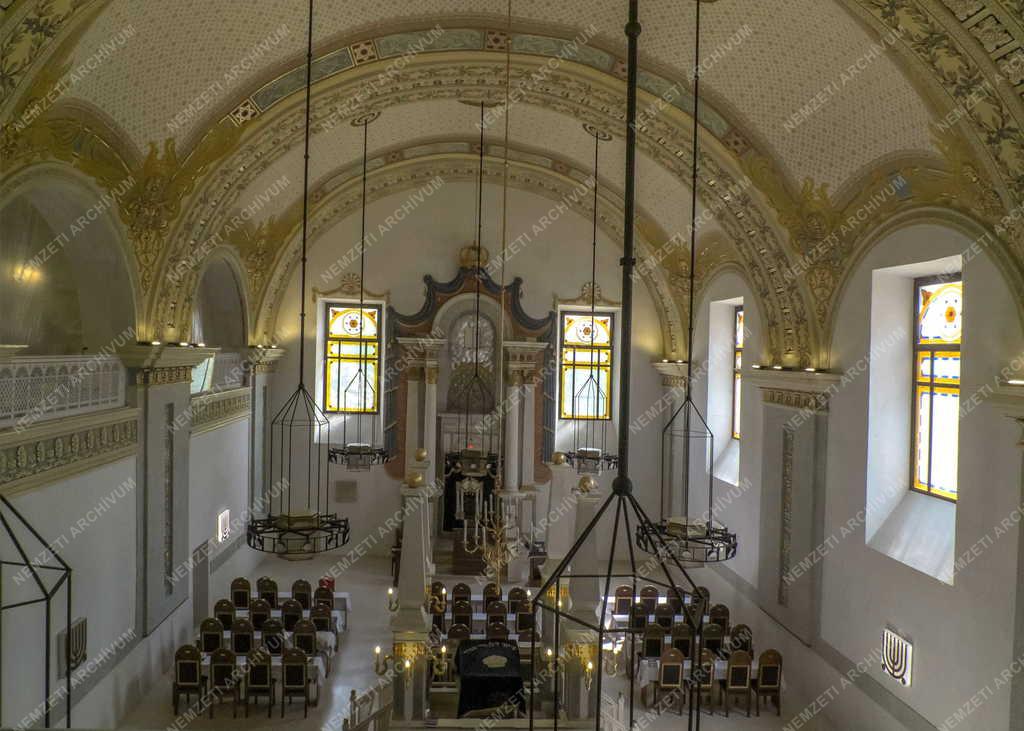 Egyházi épület - Budapest - Az óbudai zsinagóga