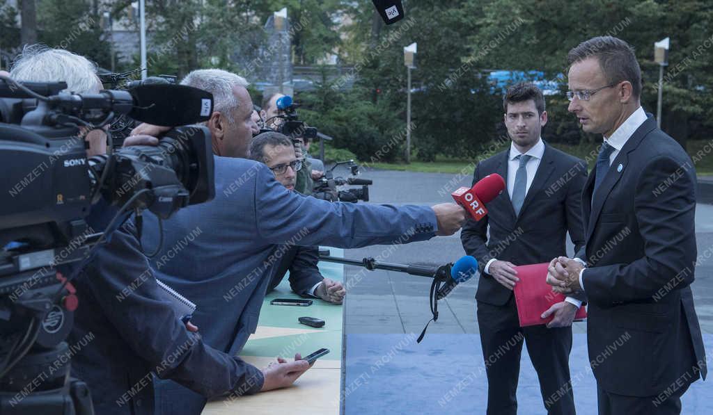 Szijjártó Péter az EU külügyminisztereinek találkozóján Finnországban