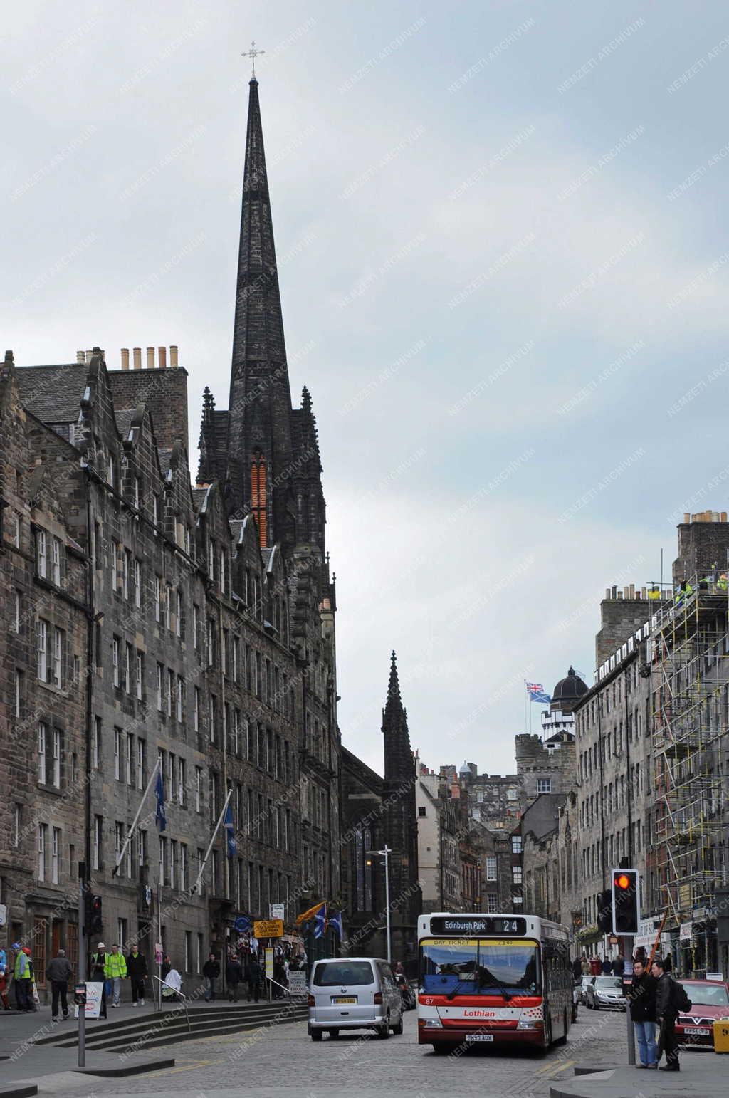 Edinburgh - High Street 