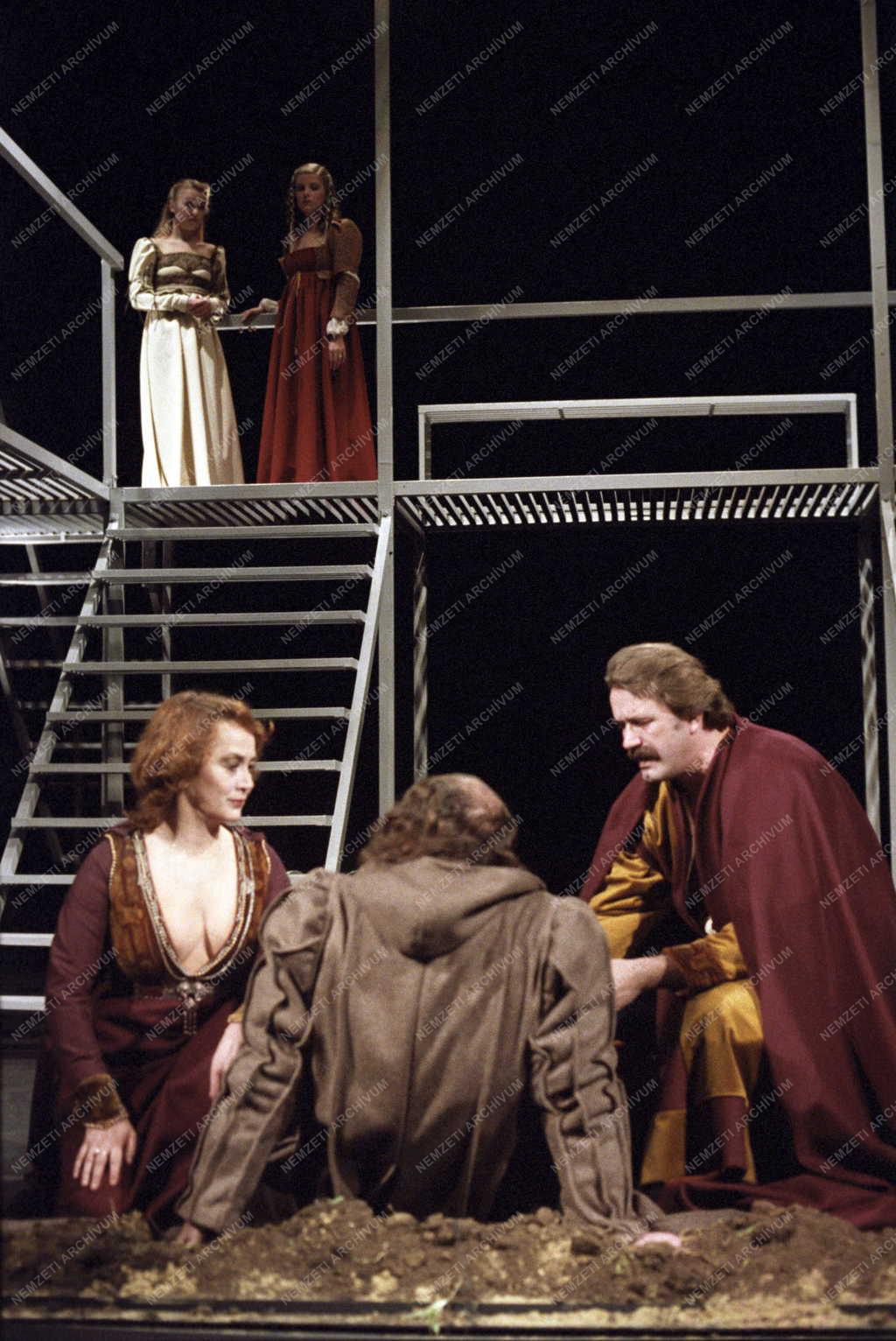 Kultúra - Színház - William Shakespeare: Hamlet