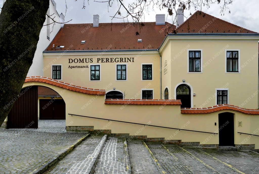 Idegenforgalom - Győr - Domus Peregrini Apartmanok