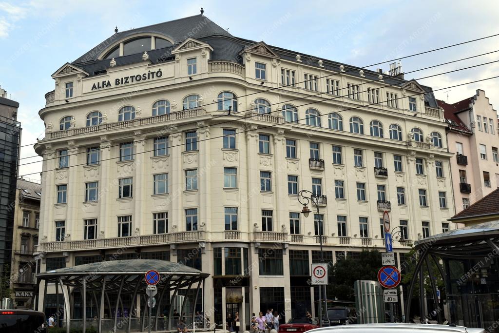 Pénzügy - Budapest - Alfa Vienna Insurance Group Zrt.