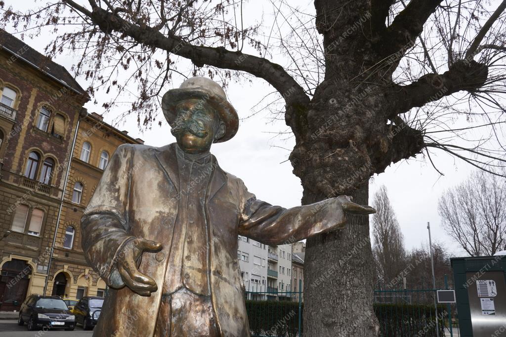 Kultúra - Budapest - Az Ószeres szobor