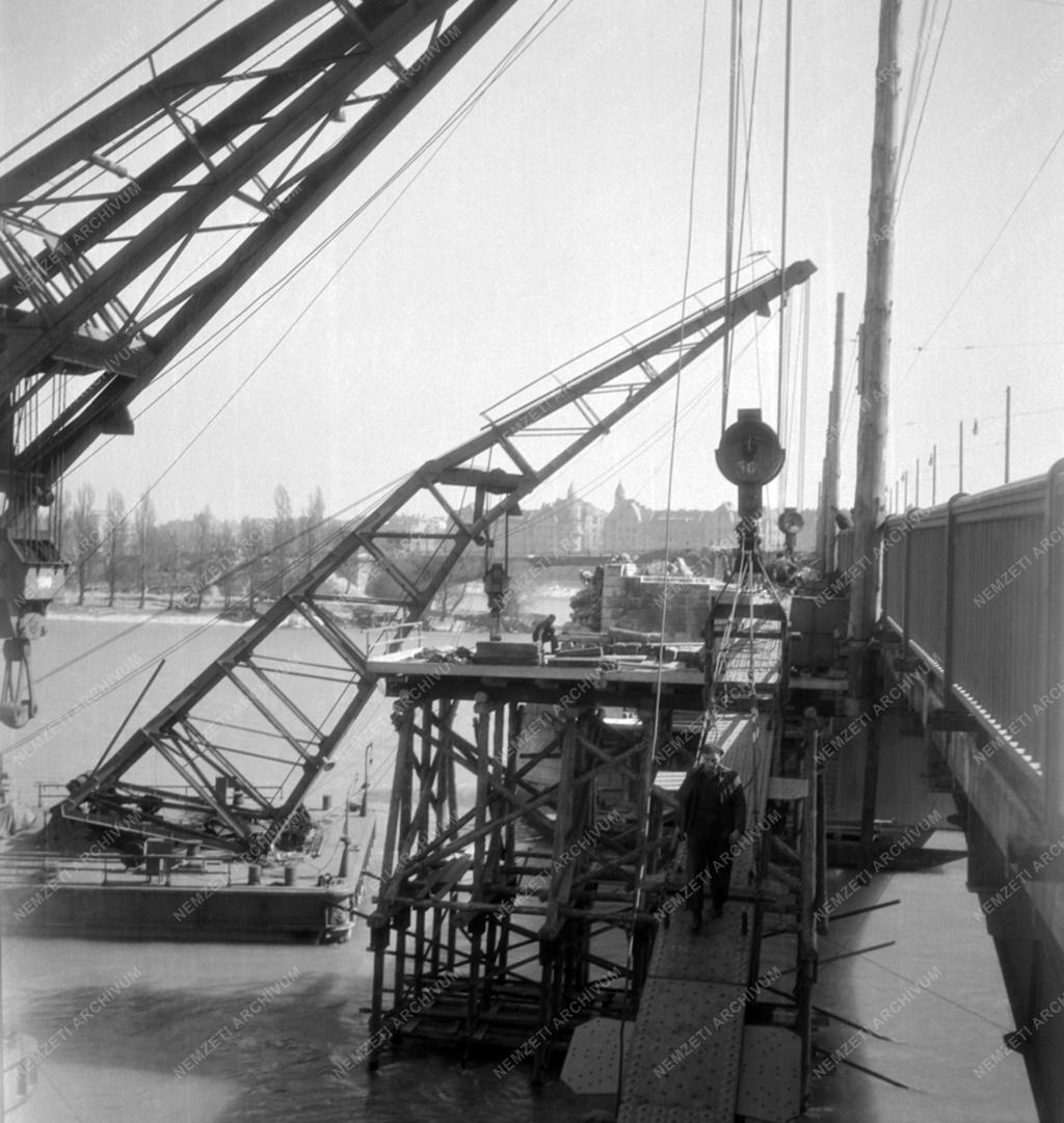 Építőipar - Újjáépül a Margit híd