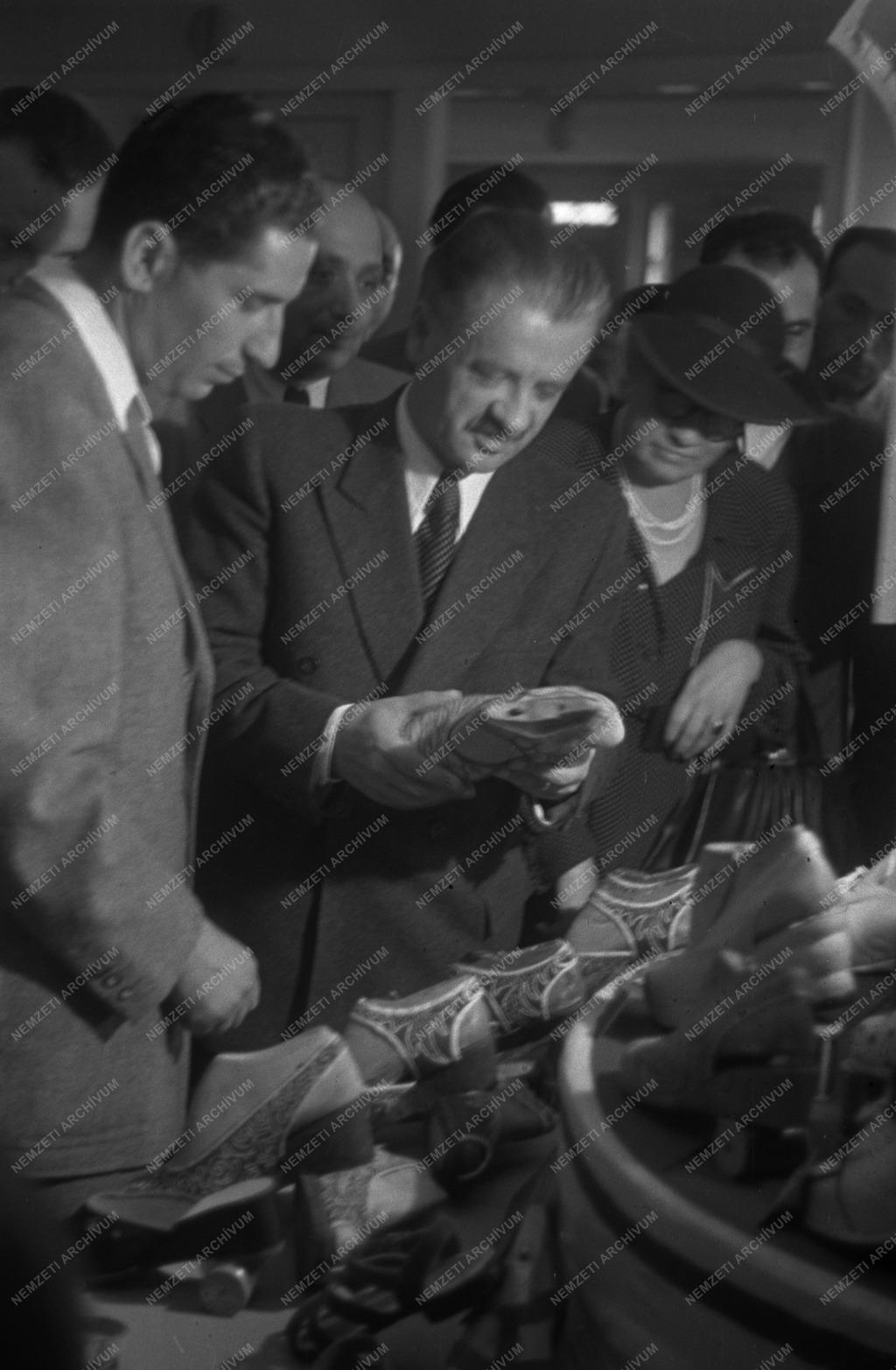 Tildy a Joint kiállításon