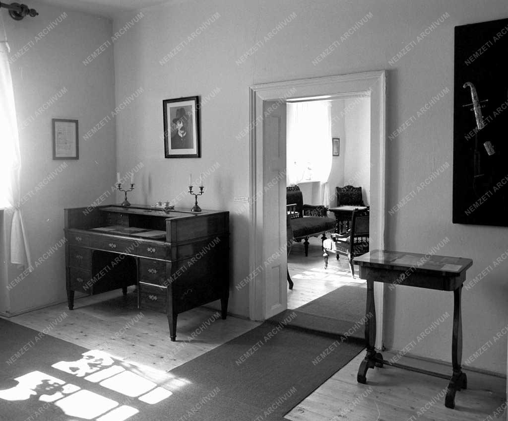 Kultúra - Babits Mihály emlékház - Szekszárd