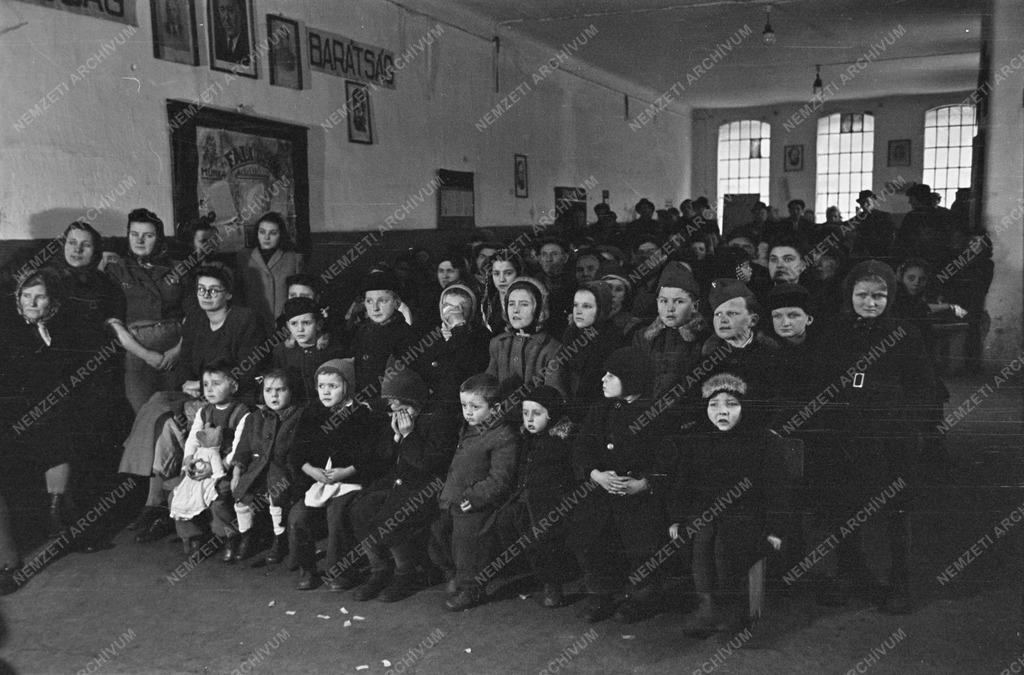 Ipar - Hungária Vegyi- és Kohóművek