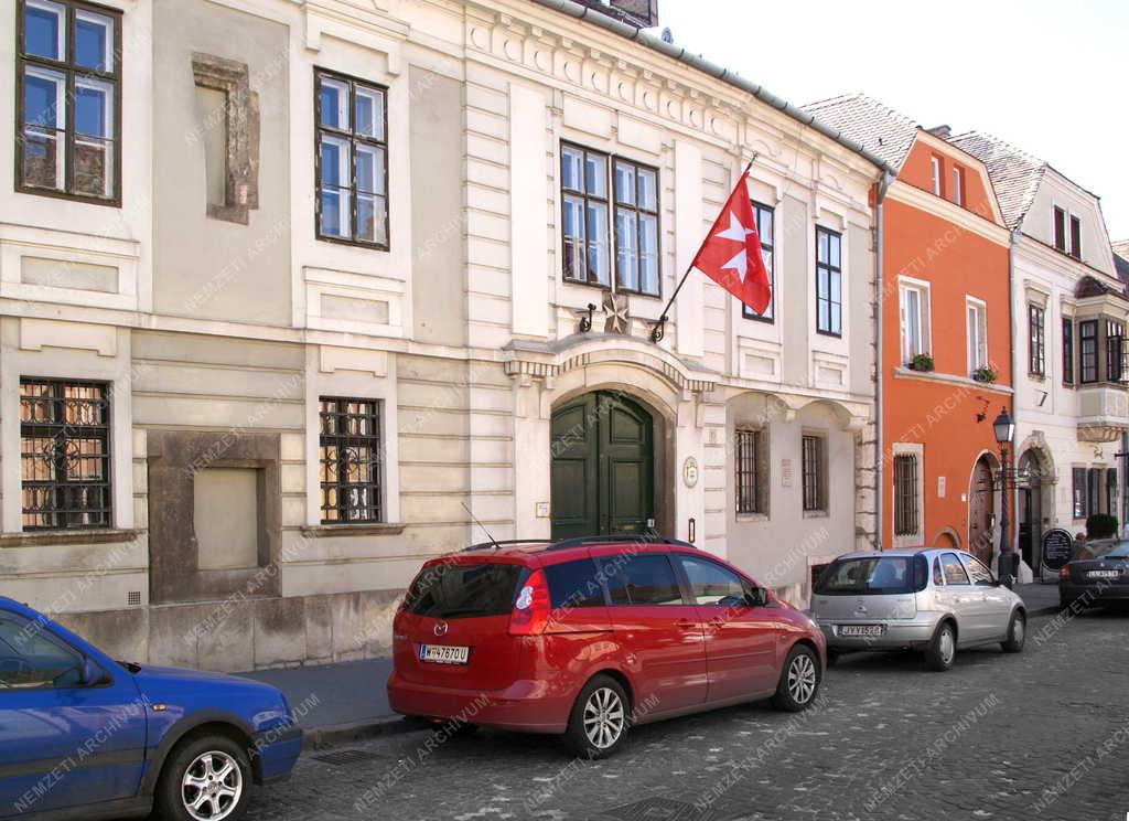Budapest - Vár -  Máltai Lovagak Szövetségének épülete     