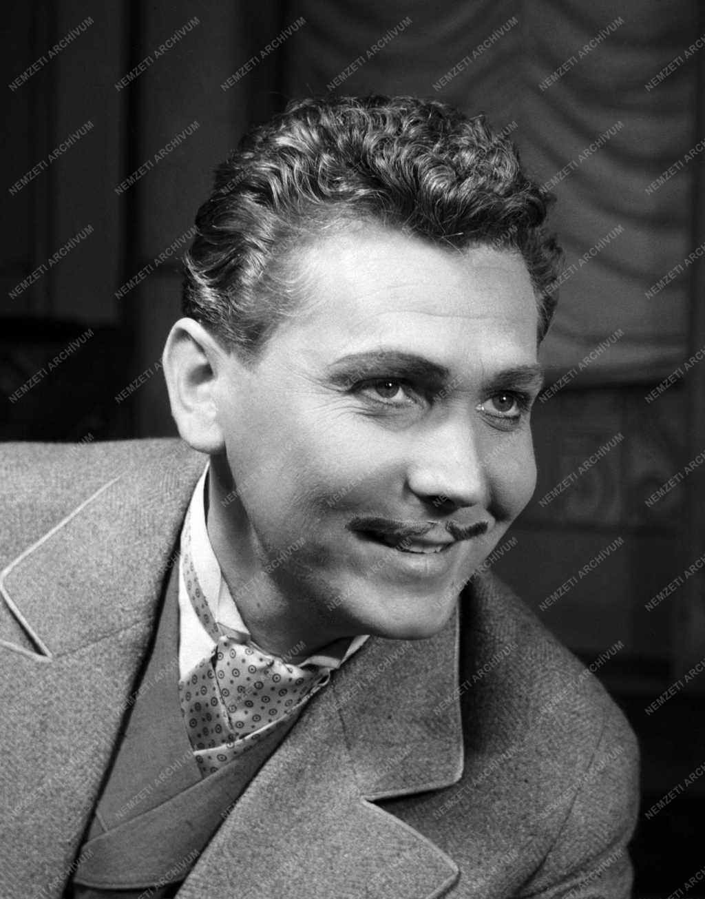 Kultúra - Színház - Victorien Sardou–Émil de Najac: Váljunk el!  