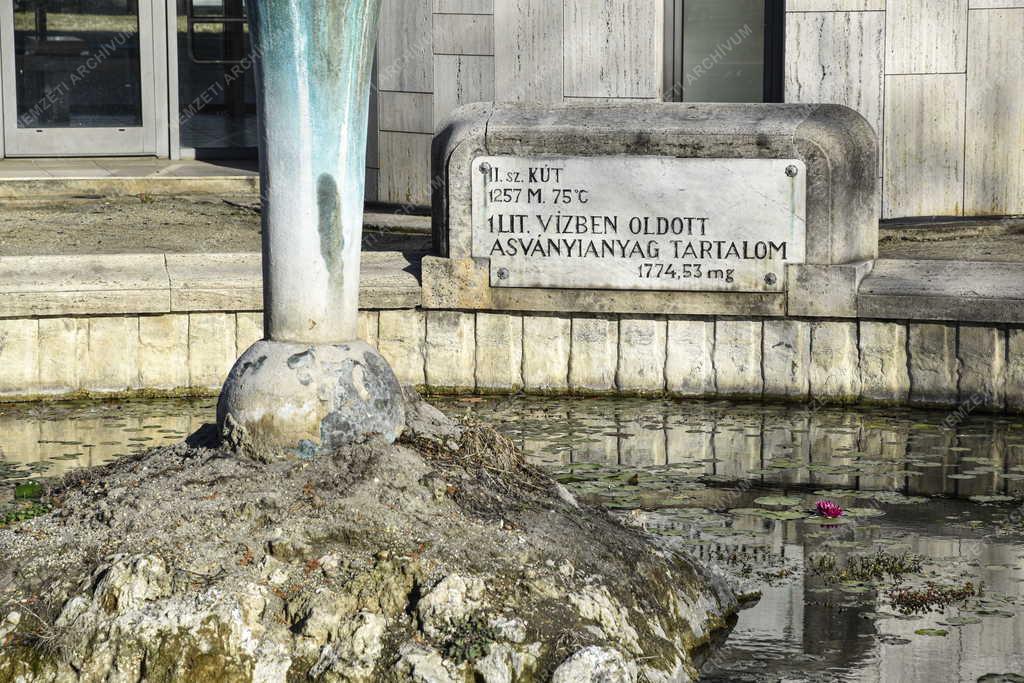 Városkép - Budapest - Széchenyi Gyógyfürdő és Uszoda a Városligetben