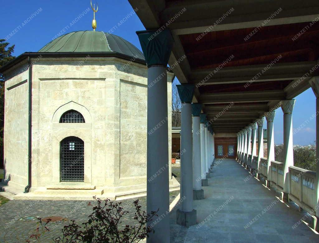 Épület - Budapest - Gül Baba türbéje 