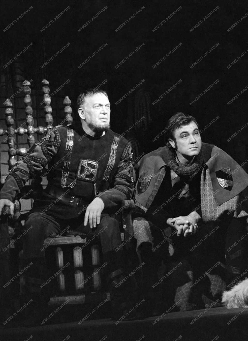 A Vígszínház október 29-én mutatja be Illyés Gyula: Tiszták című drámáját