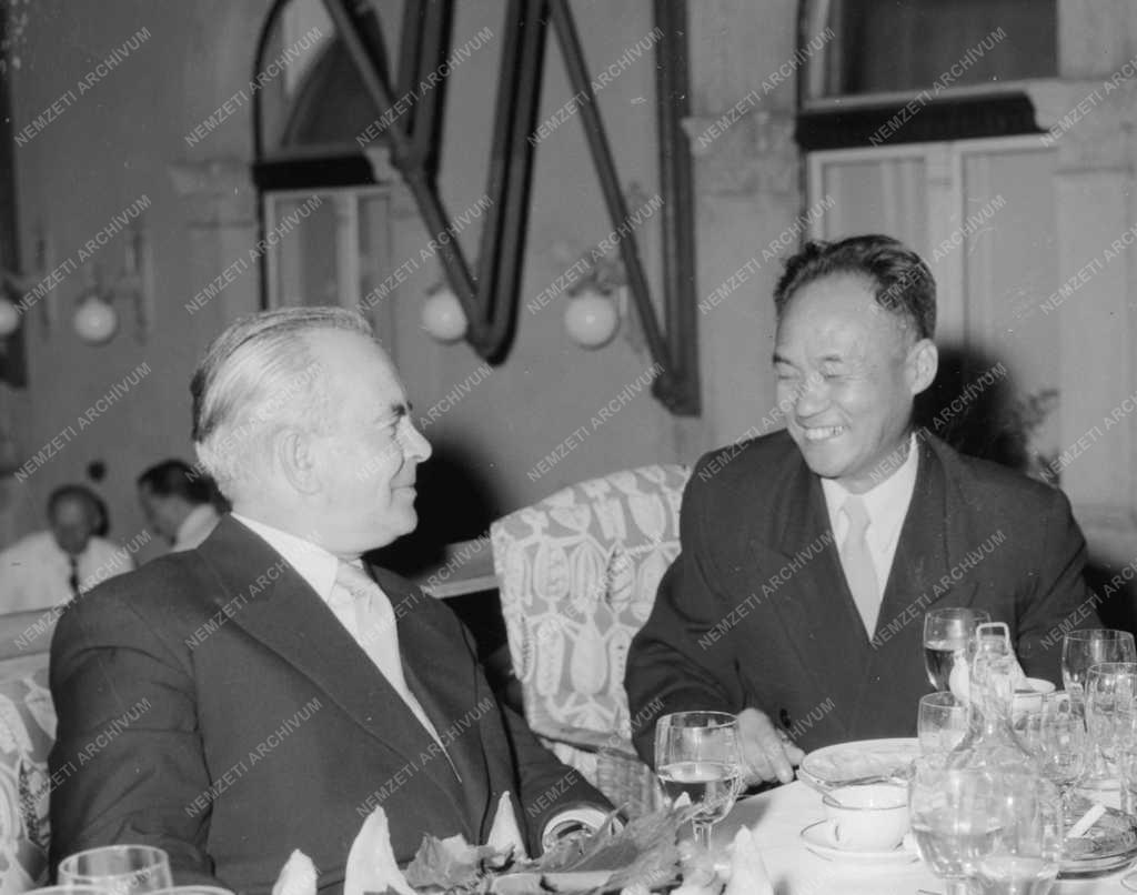 Évforduló - Fogadás a koreai nagykövetségen