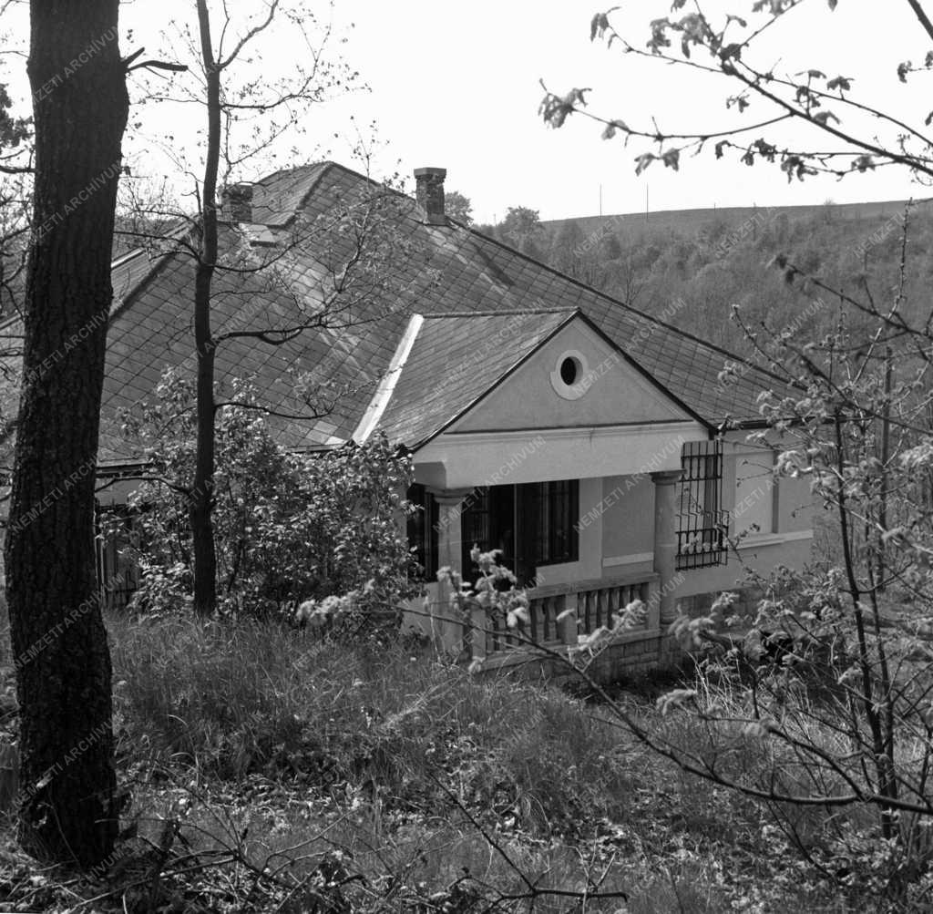 Katalinpuszta - MTI-üdülő